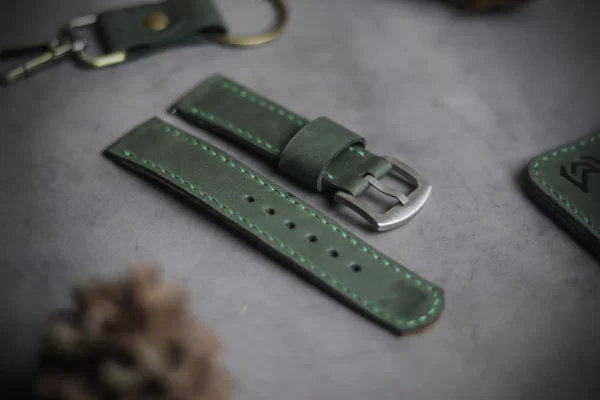 AVOCADO GREEN FULL STITCHED LEATHER WATCH STRAP