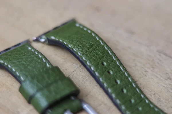 FOREST GREEN ITALIAN MILLED LEATHER WATCH STRAP